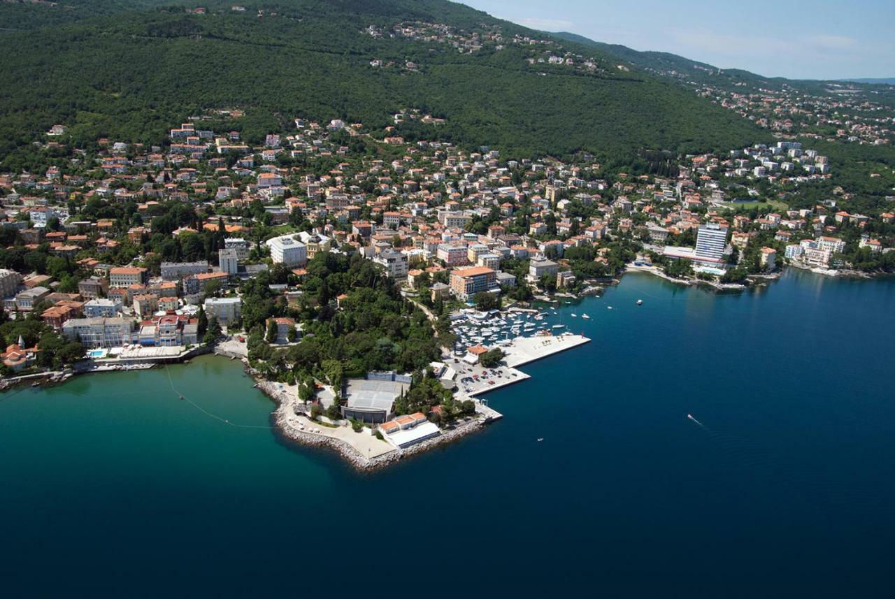 Apartment Villa Maria 10 With Swimming Pool Opatija Exteriör bild